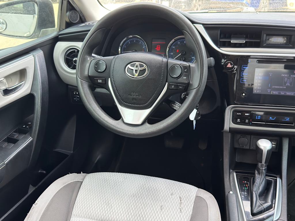 Thumbnail: 2017 Toyota Corolla - 13