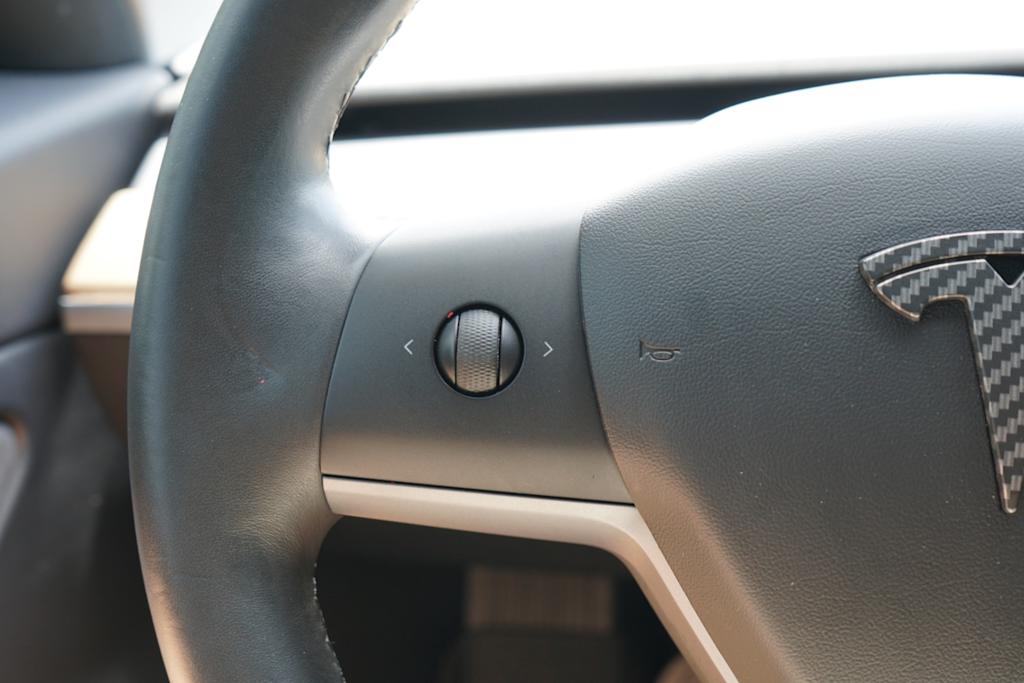 Thumbnail: 2019 Tesla Model 3 - 21