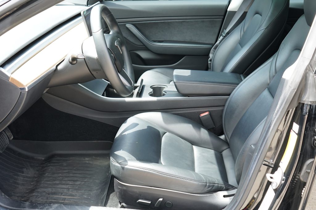 Thumbnail: 2019 Tesla Model 3 - 8