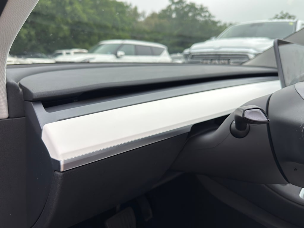 Thumbnail: 2023 Tesla Model 3 - 17