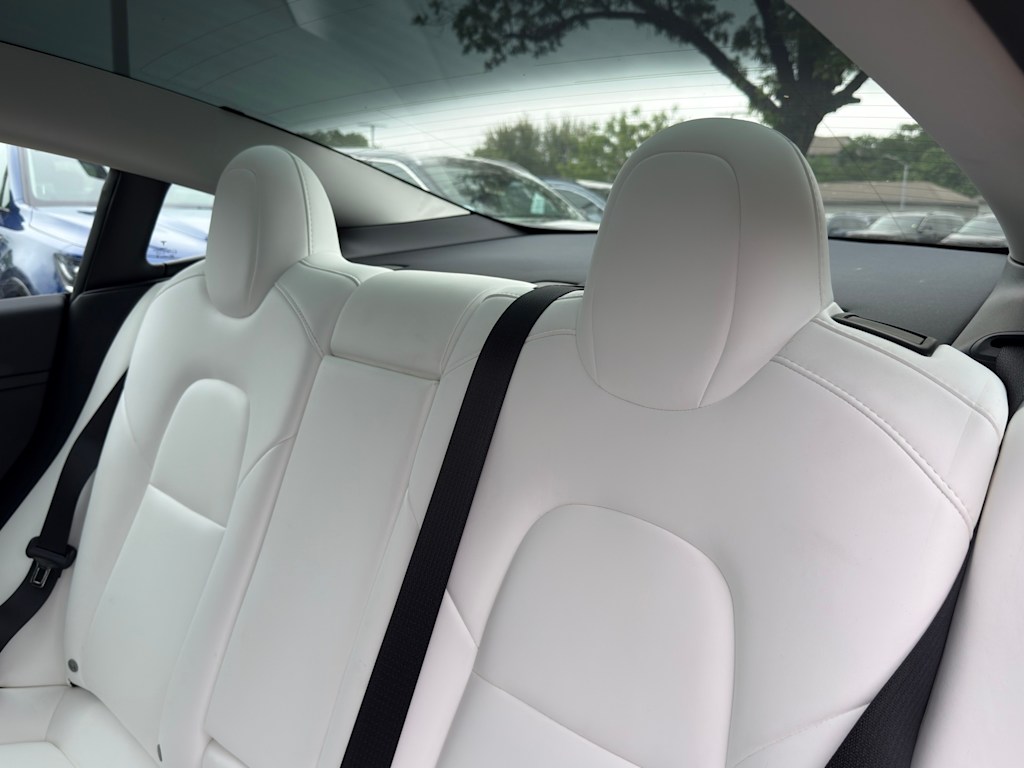 Thumbnail: 2023 Tesla Model 3 - 22