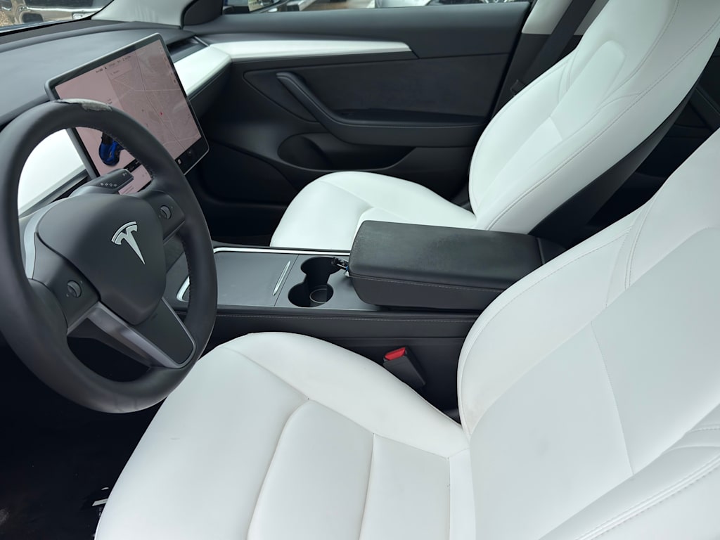 Thumbnail: 2023 Tesla Model 3 - 8