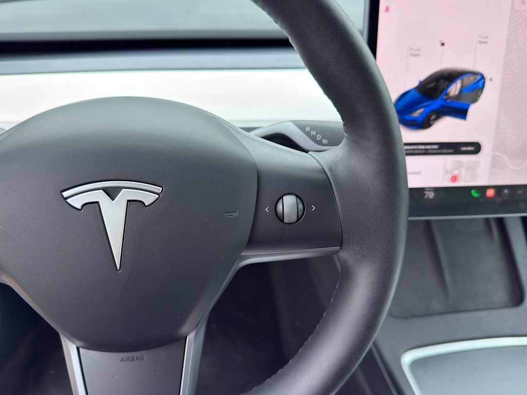 Thumbnail: 2023 Tesla Model 3 - 16