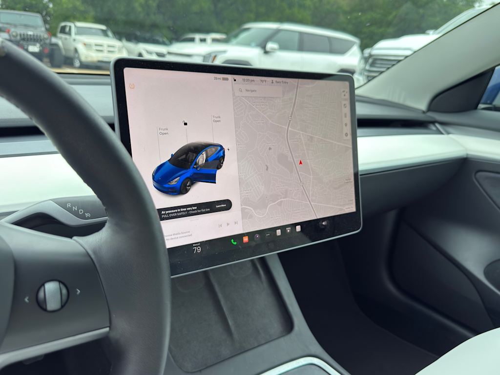 Thumbnail: 2023 Tesla Model 3 - 11