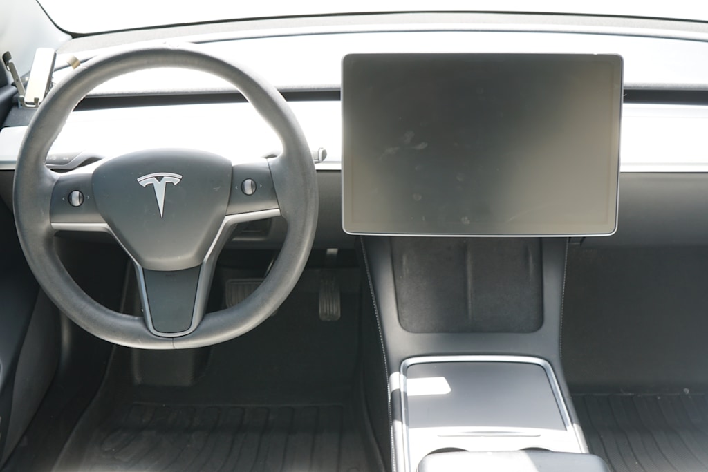Thumbnail: 2021 Tesla Model 3 - 7