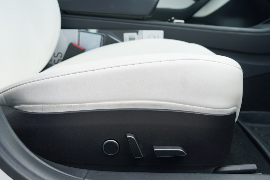 Thumbnail: 2021 Tesla Model 3 - 25