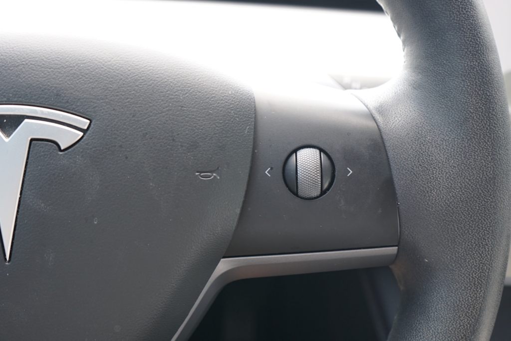 Thumbnail: 2021 Tesla Model 3 - 17