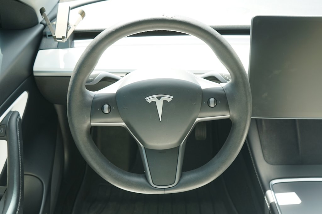 Thumbnail: 2021 Tesla Model 3 - 11