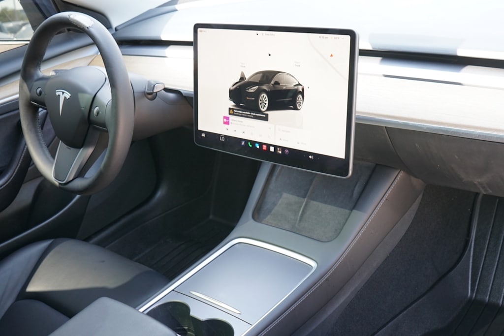 Thumbnail: 2023 Tesla Model 3 - 11