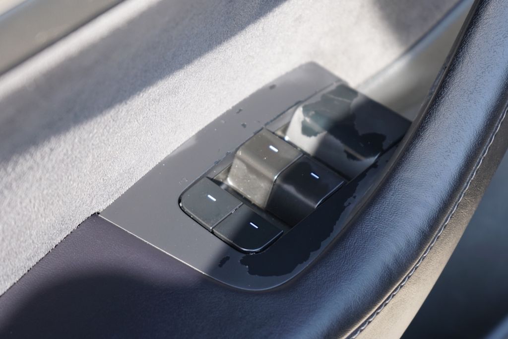 Thumbnail: 2023 Tesla Model 3 - 18