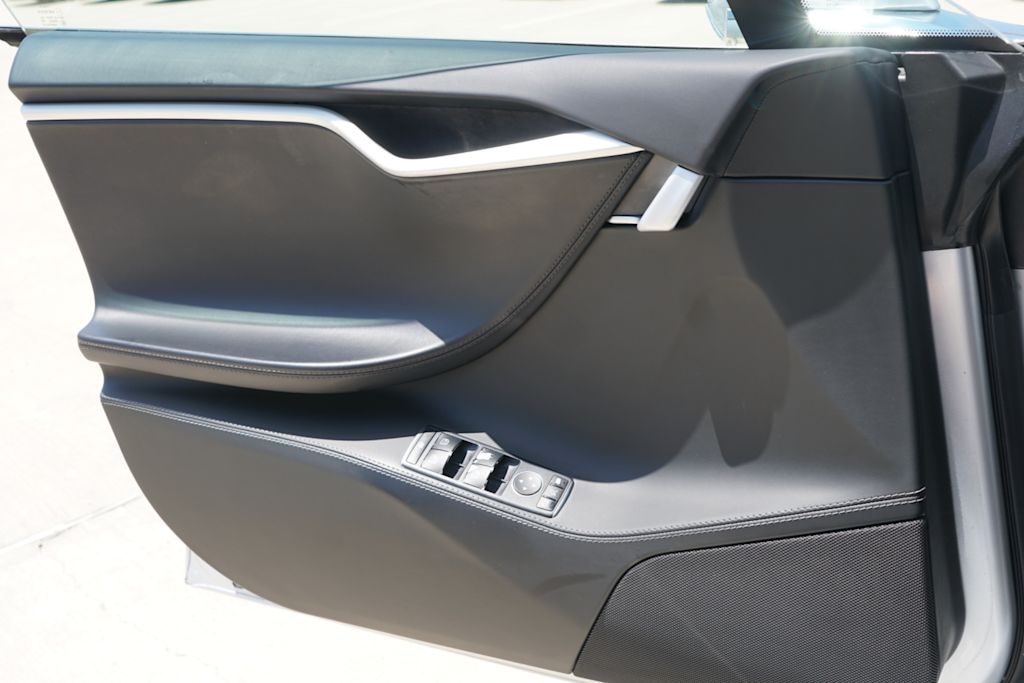 Thumbnail: 2017 Tesla Model S - 22