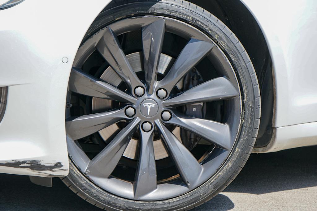 Thumbnail: 2017 Tesla Model S - 5
