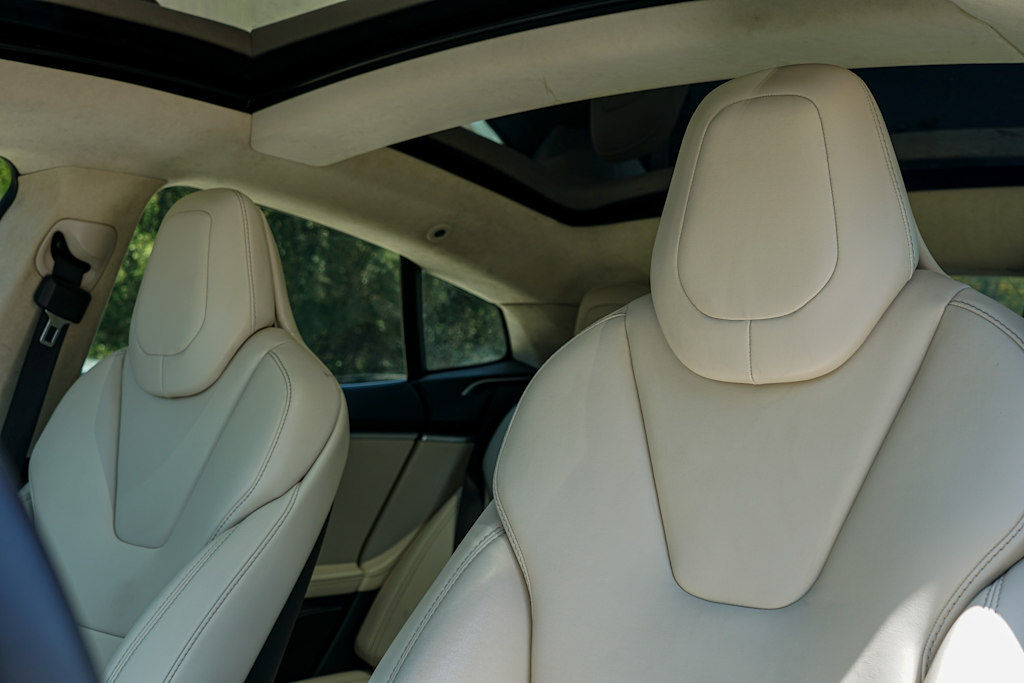 Thumbnail: 2017 Tesla Model S - 8