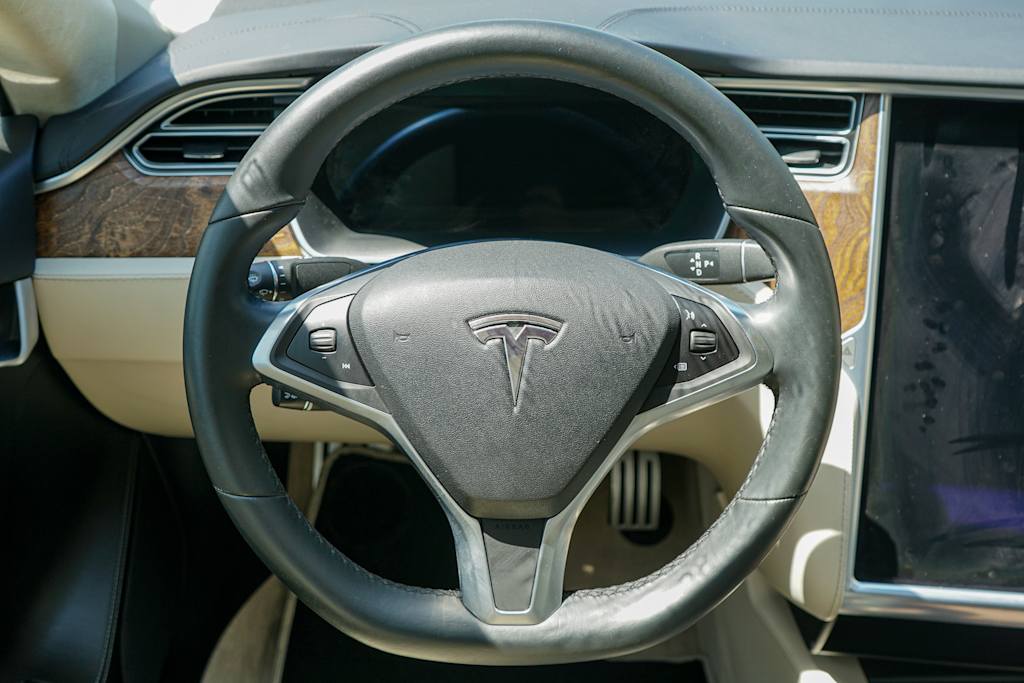 Thumbnail: 2017 Tesla Model S - 9