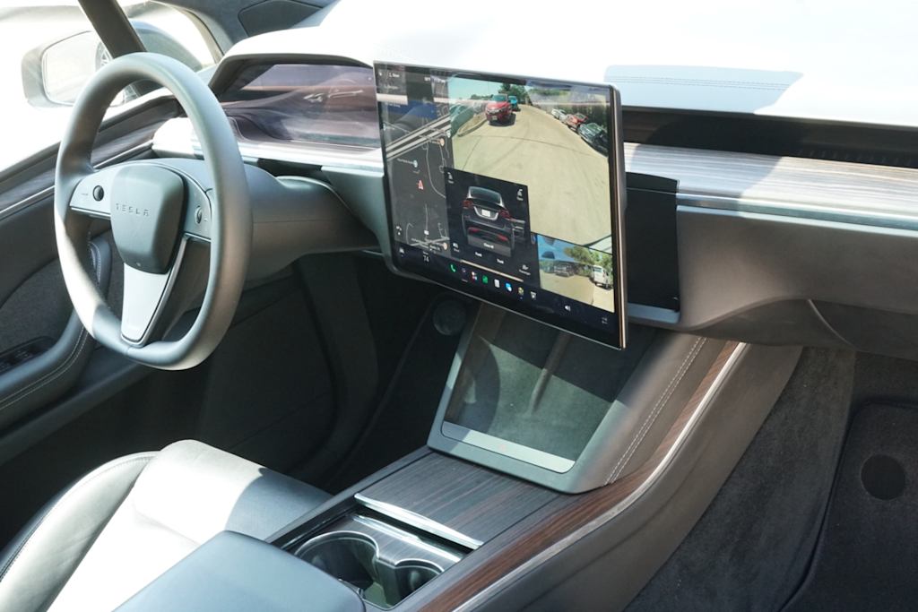 Thumbnail: 2024 Tesla Model X - 12