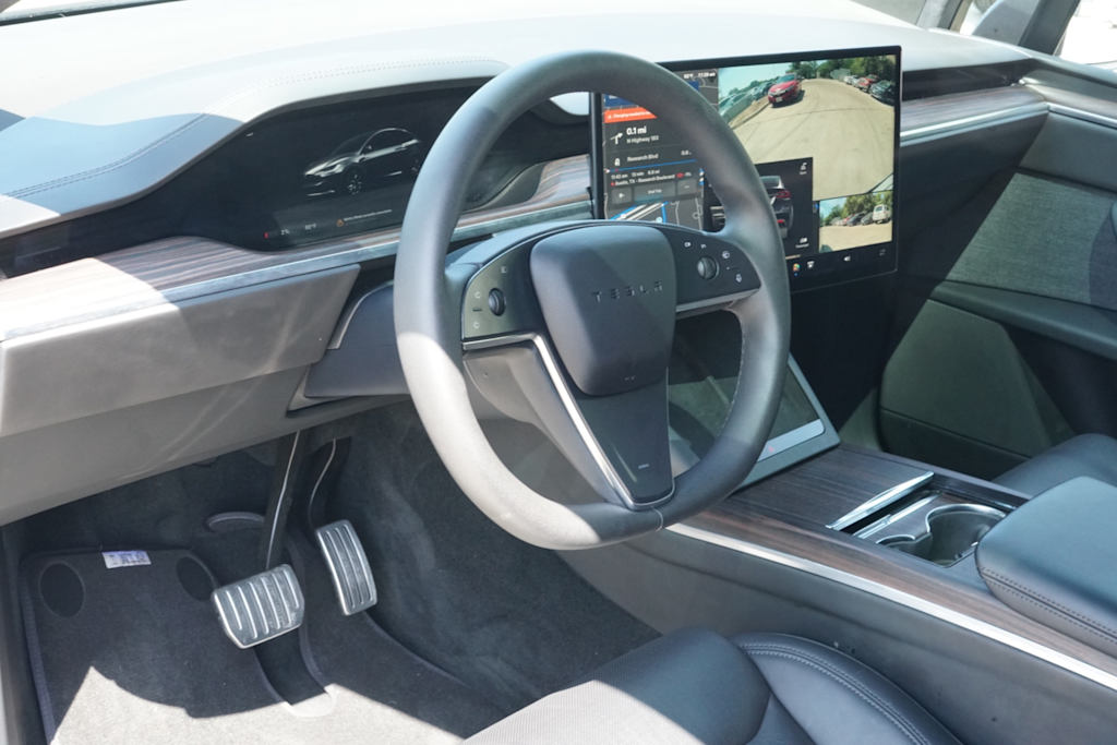 Thumbnail: 2024 Tesla Model X - 2