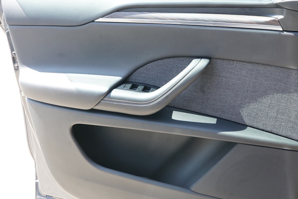 Thumbnail: 2024 Tesla Model X - 24