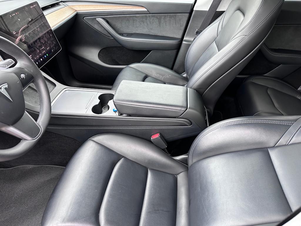 Thumbnail: 2023 Tesla Model Y - 8