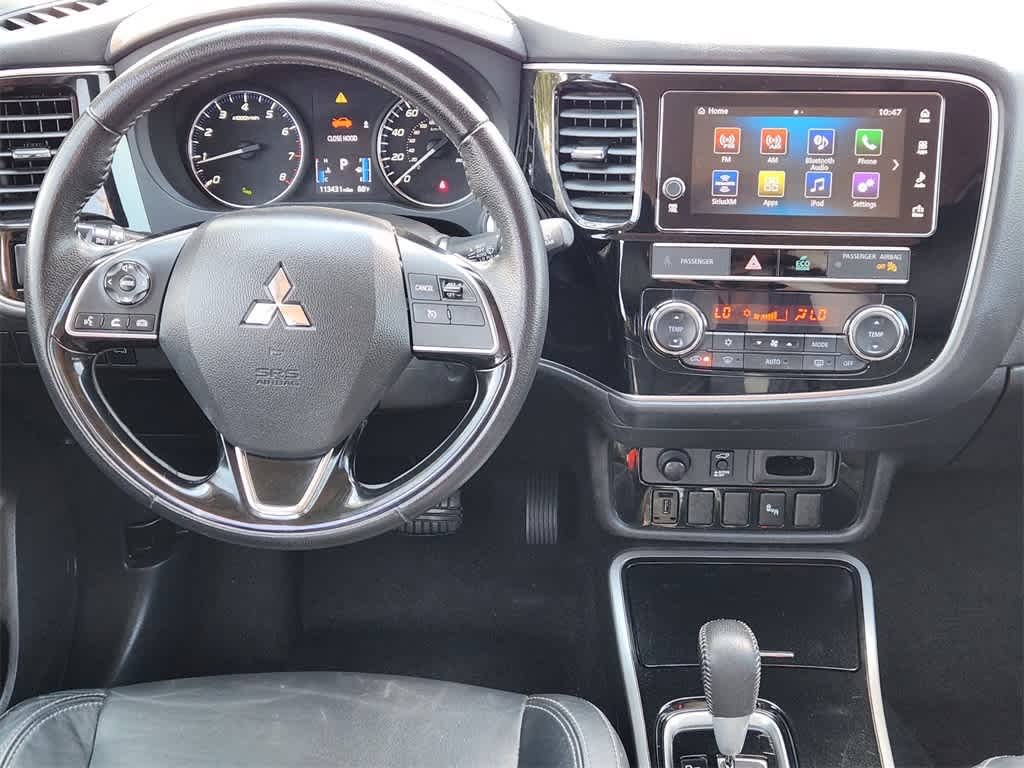 Thumbnail: 2019 Mitsubishi Outlander - 12