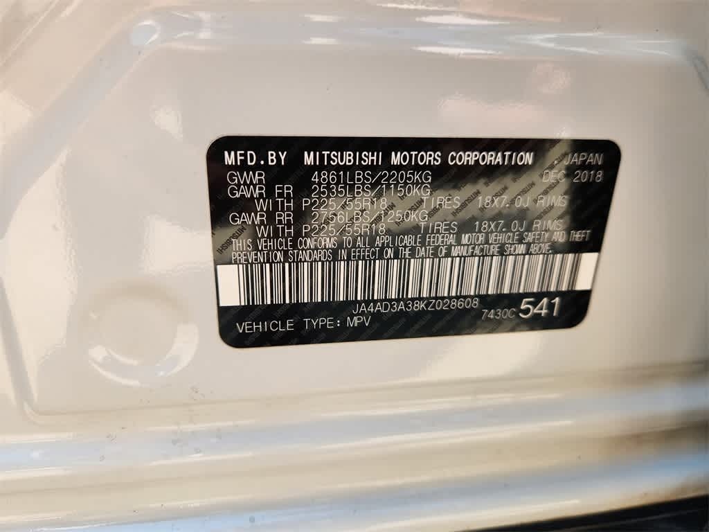 Thumbnail: 2019 Mitsubishi Outlander - 18