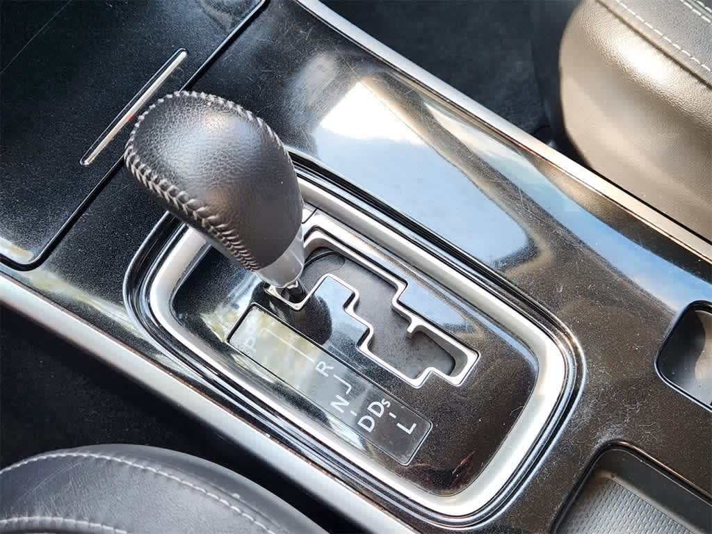 Thumbnail: 2019 Mitsubishi Outlander - 14