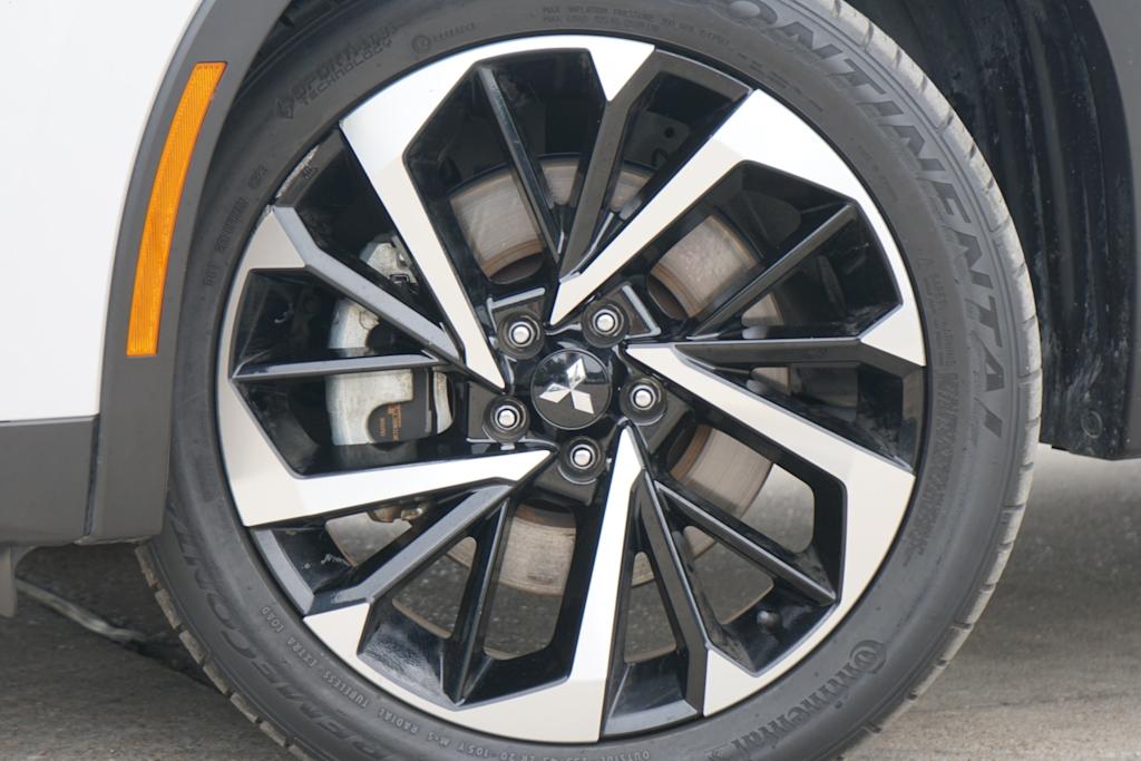 Thumbnail: 2023 Mitsubishi Outlander - 5