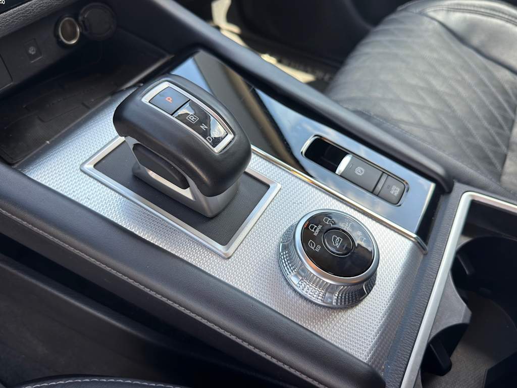 Thumbnail: 2022 Mitsubishi Outlander - 16