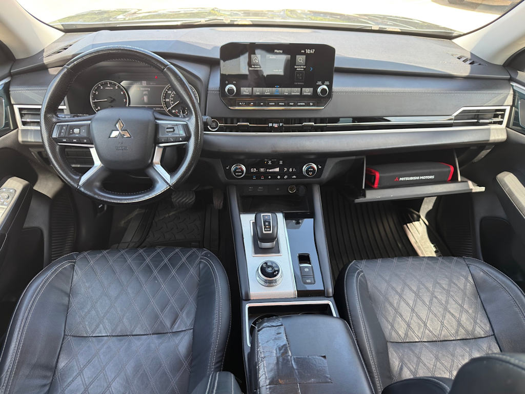 Thumbnail: 2022 Mitsubishi Outlander - 14