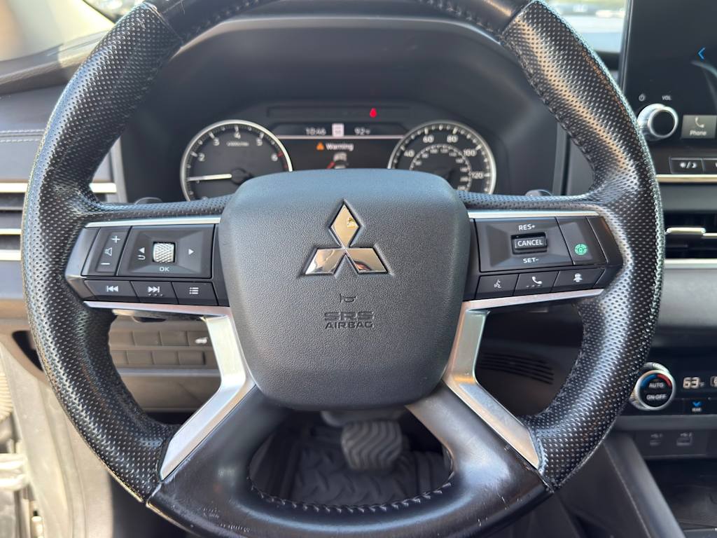 Thumbnail: 2022 Mitsubishi Outlander - 9