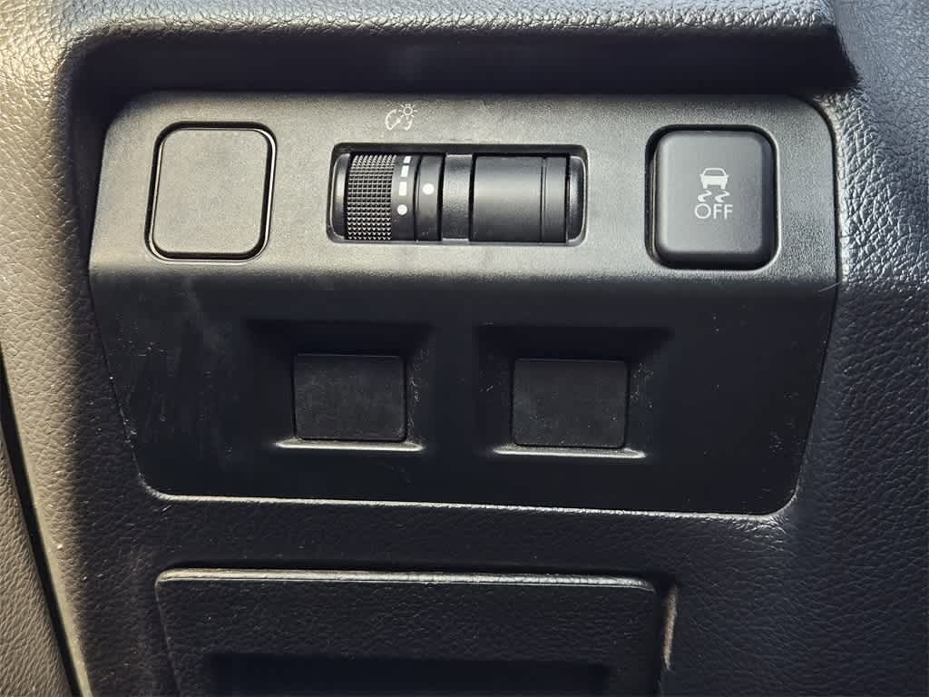 Thumbnail: 2016 Subaru Crosstrek - 28