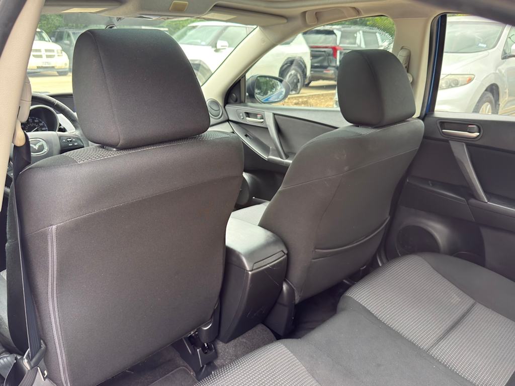 Thumbnail: 2012 Mazda Mazda3 - 11