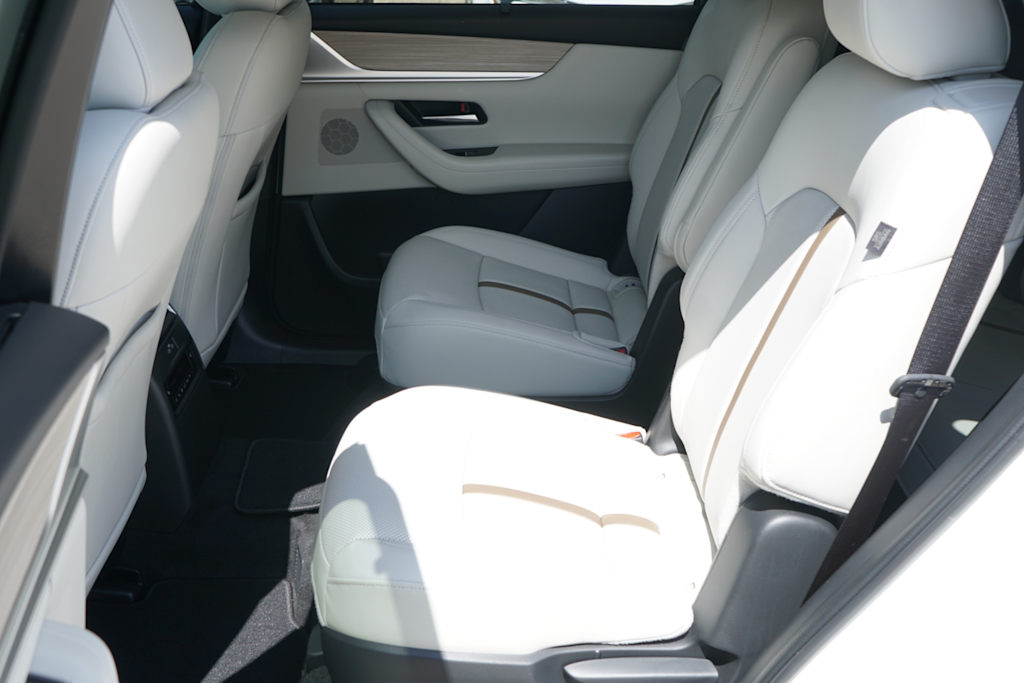 Thumbnail: 2026 Mazda CX-90 - 9