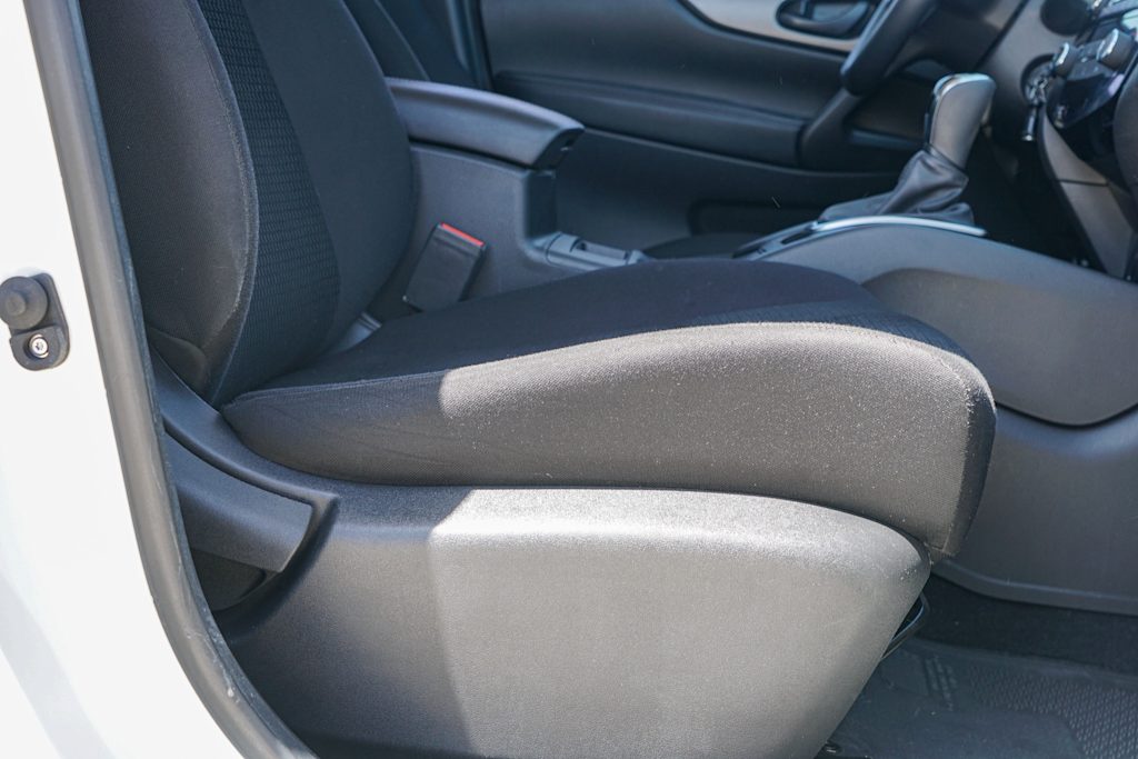 Thumbnail: 2018 Nissan Rogue Sport - 24