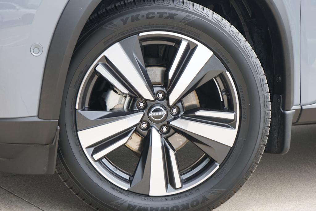 Thumbnail: 2023 Nissan Rogue - 5
