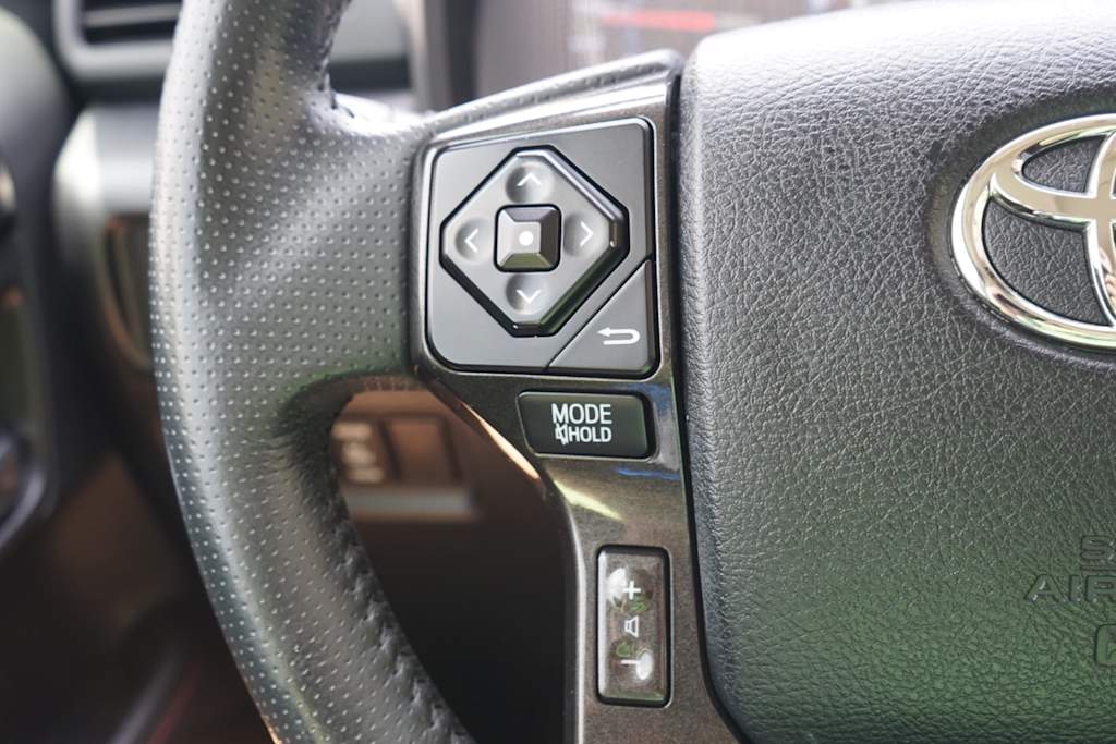 Thumbnail: 2019 Toyota 4Runner - 20