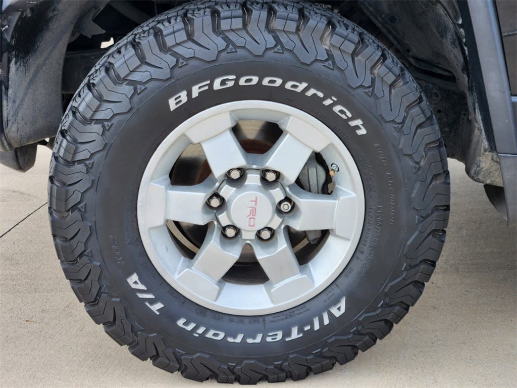 2011 Toyota FJ Cruiser Base 20