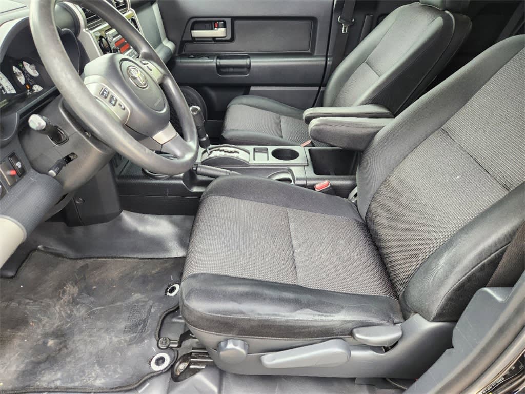 2011 Toyota FJ Cruiser Base 11