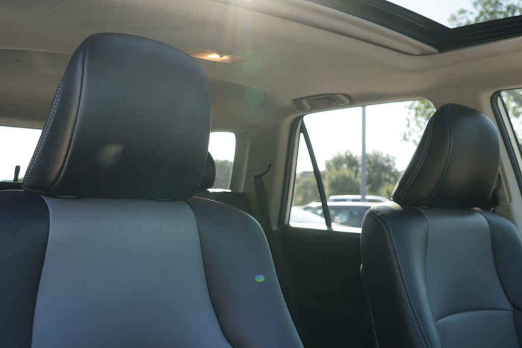 Thumbnail: 2016 Toyota 4Runner - 25