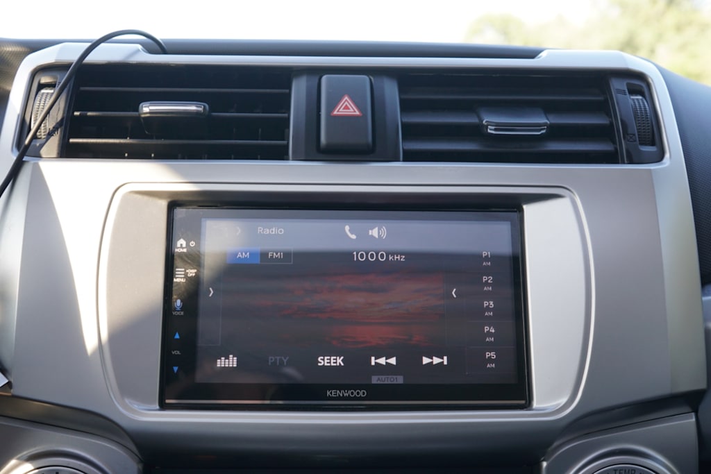 Thumbnail: 2016 Toyota 4Runner - 12