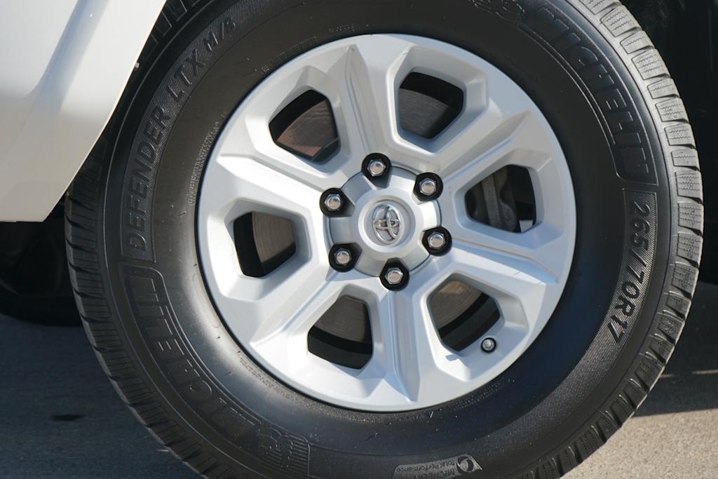Thumbnail: 2016 Toyota 4Runner - 6