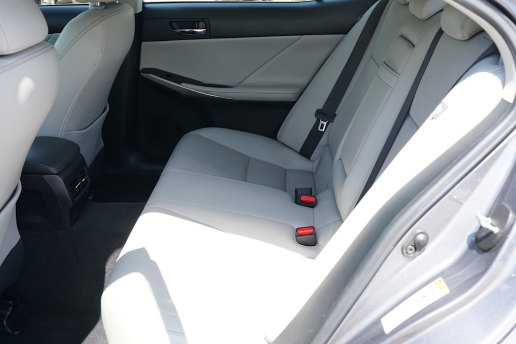 Thumbnail: 2015 Lexus IS - 9