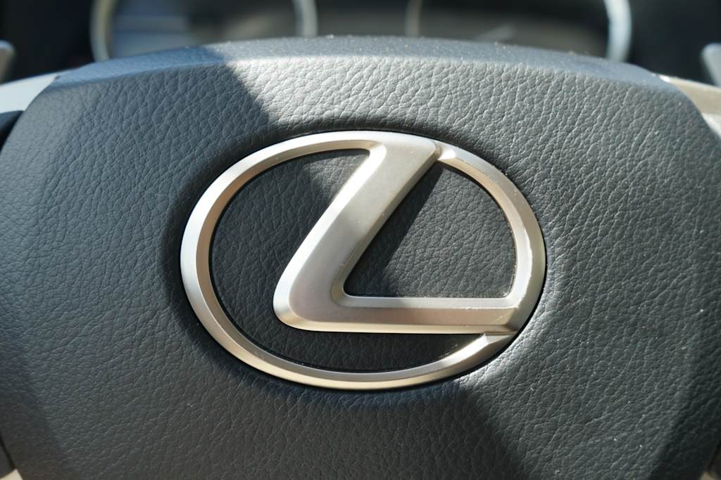 Thumbnail: 2015 Lexus IS - 18