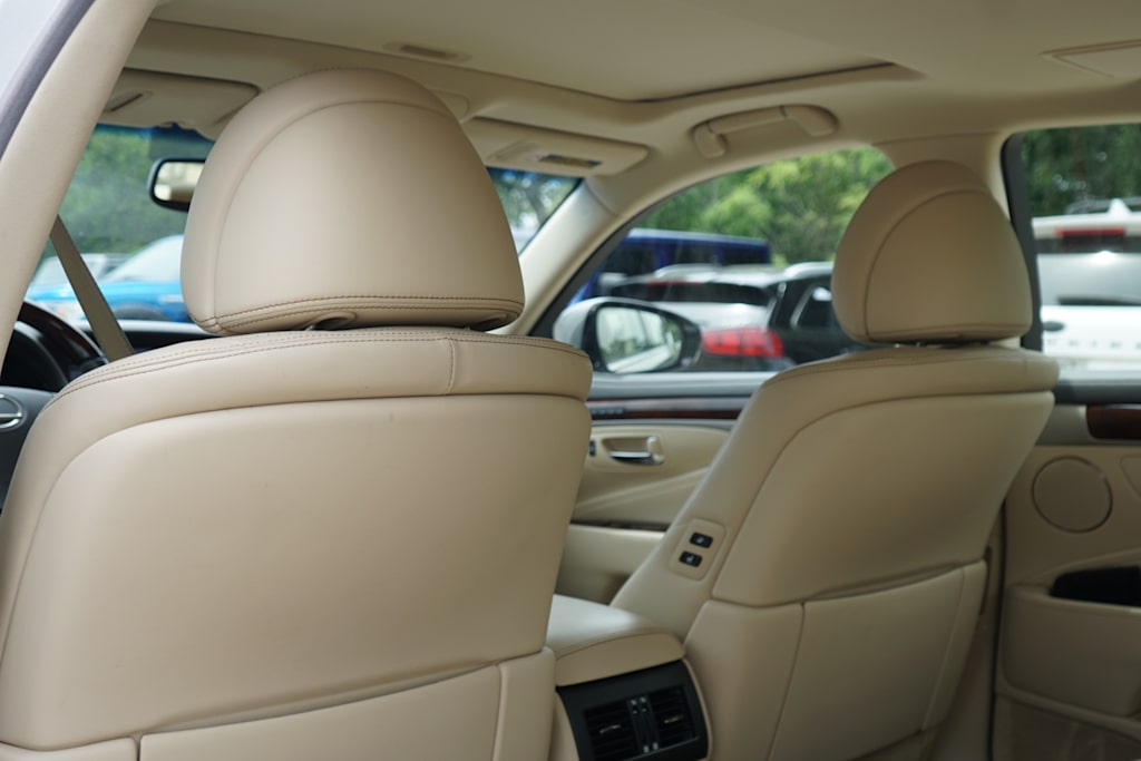 Thumbnail: 2017 Lexus LS - 23