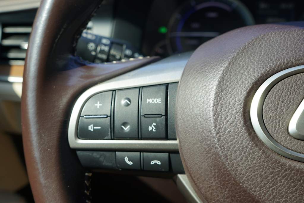 Thumbnail: 2016 Lexus ES - 20
