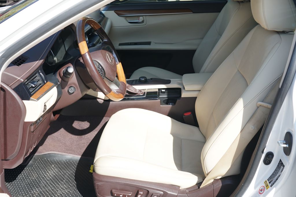 Thumbnail: 2016 Lexus ES - 7