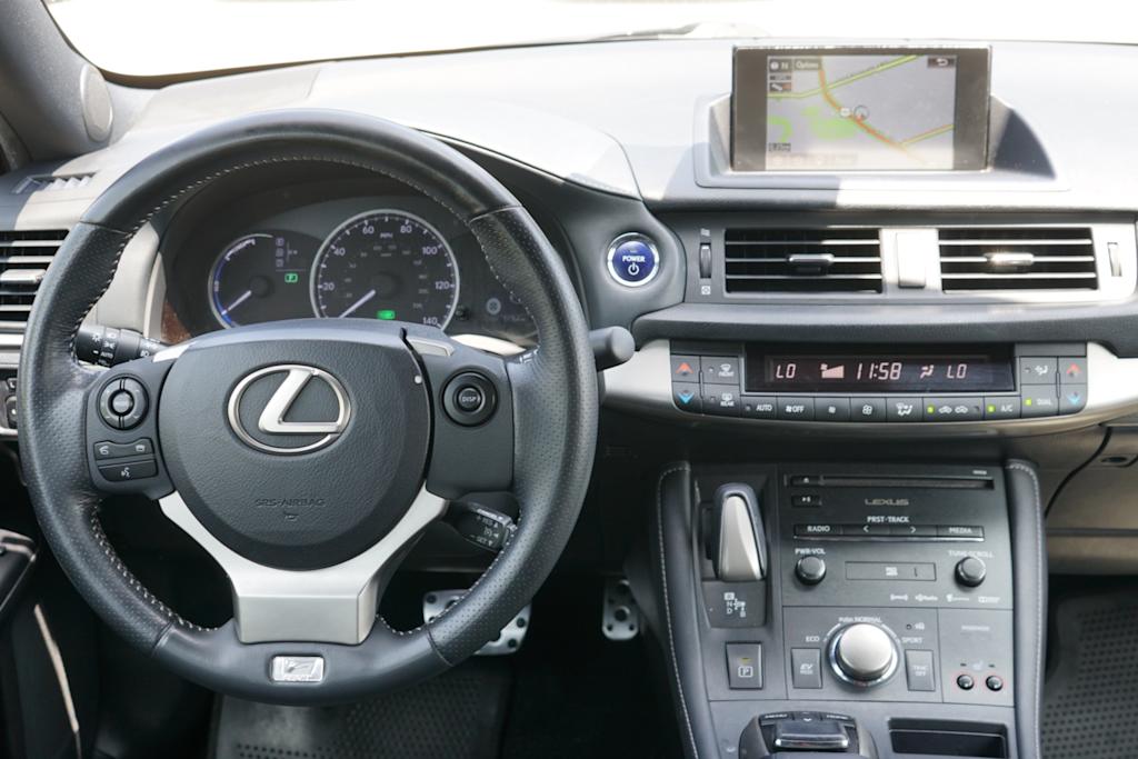 Thumbnail: 2015 Lexus CT - 6