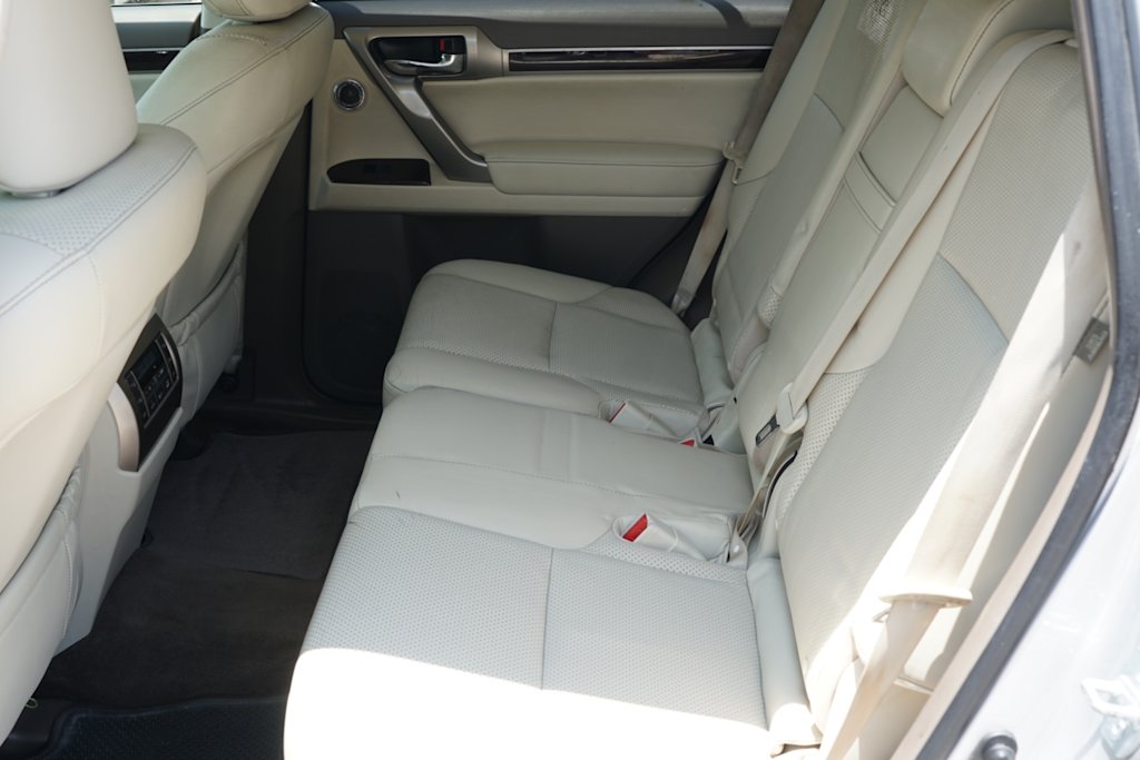 Thumbnail: 2015 Lexus GX - 8