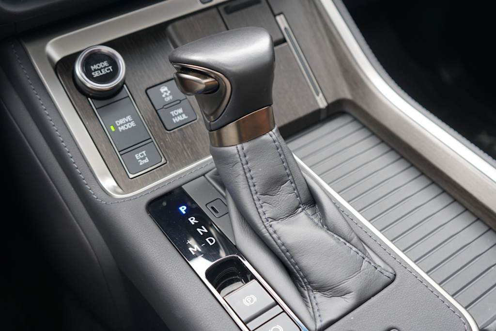 Thumbnail: 2025 Lexus ES - 13