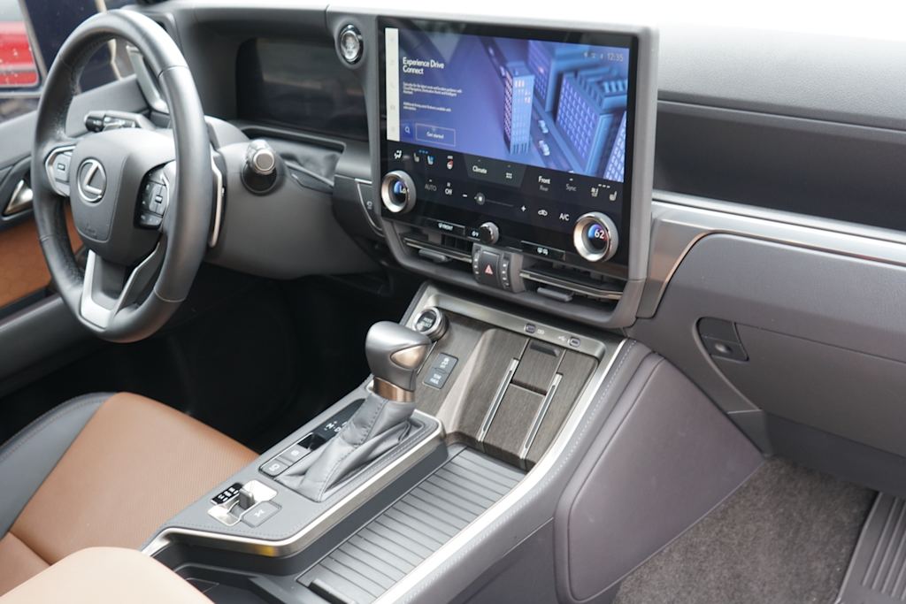 Thumbnail: 2025 Lexus ES - 11