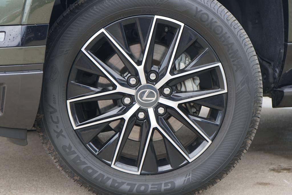 Thumbnail: 2025 Lexus ES - 5